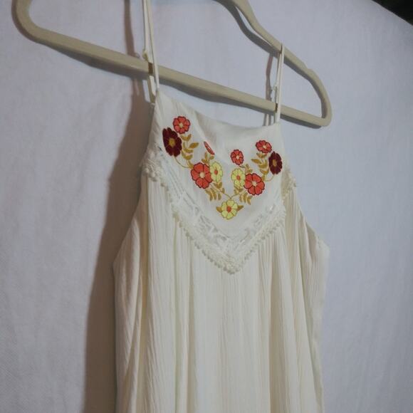 Francesca’s JUN & IVY Cream Retro Boho Floral Embroidered Tank Summer Dress Sz S - Picture 3 of 7